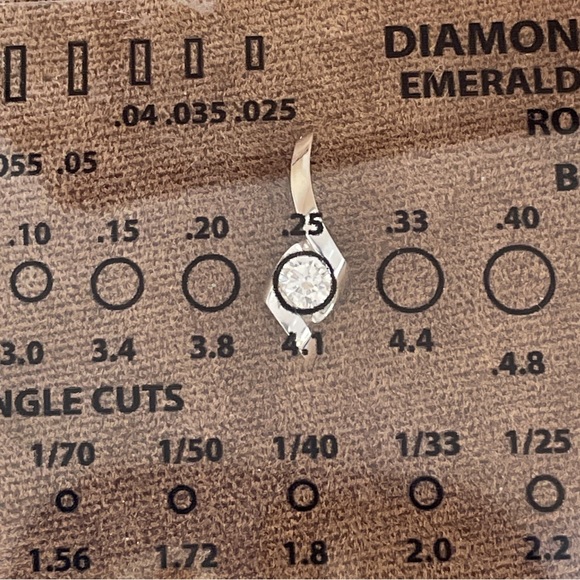 Solid 14K White Gold 1/4CT Round Cut Diamond Solitaire Designer SIRENA Pendant - Picture 13 of 14